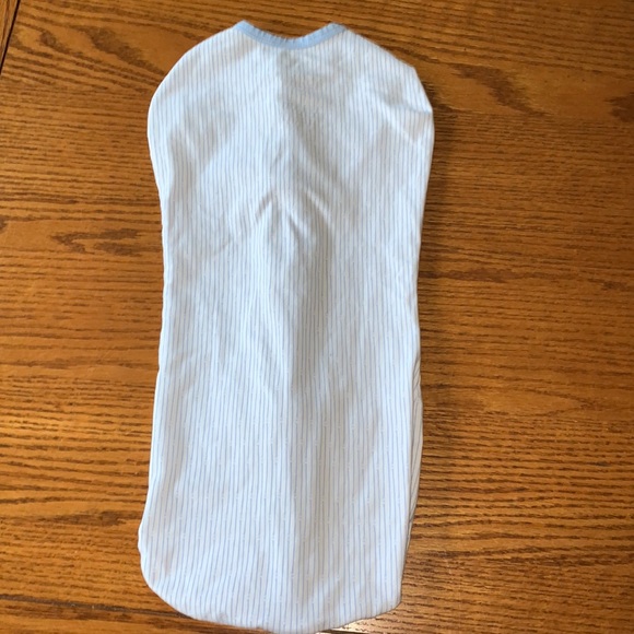 Swaddle Me baby swaddle blue and white large - Picture 3 of 3